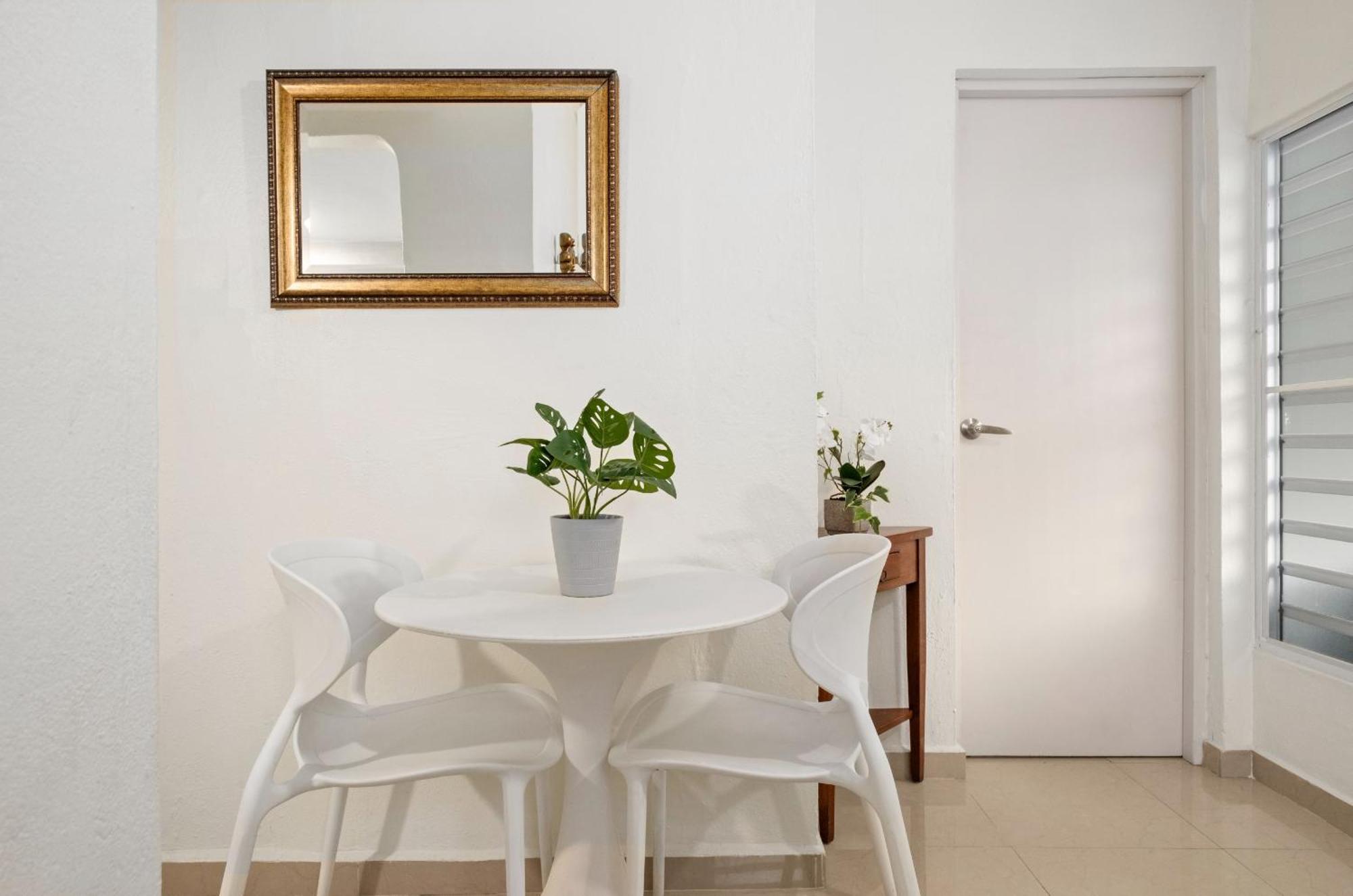 Prime Location At Condado Beach 1Br 1Ba - Apt 8 San Juan Kültér fotó