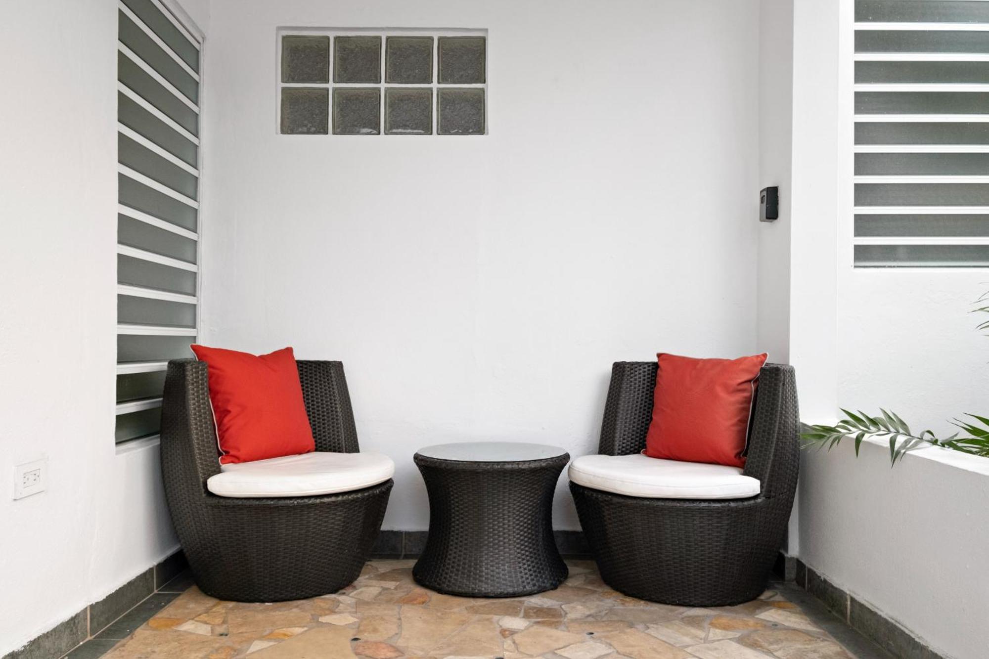 Prime Location At Condado Beach 1Br 1Ba - Apt 8 San Juan Kültér fotó